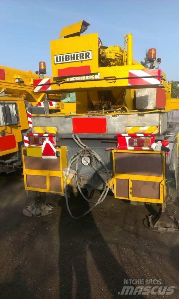 Liebherr LTM 1045 Всъдеходни кранове