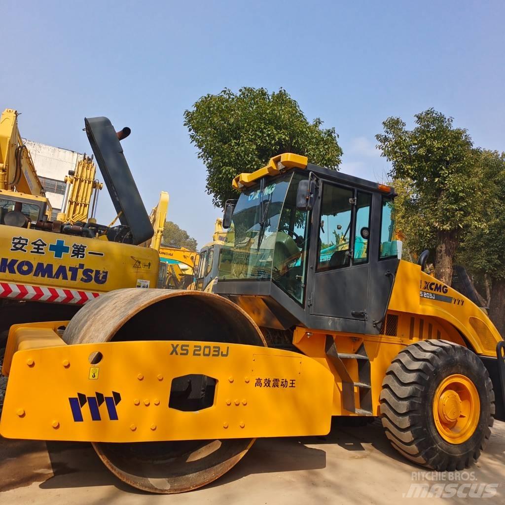XCMG XS 202J Еднобарабанни ролки
