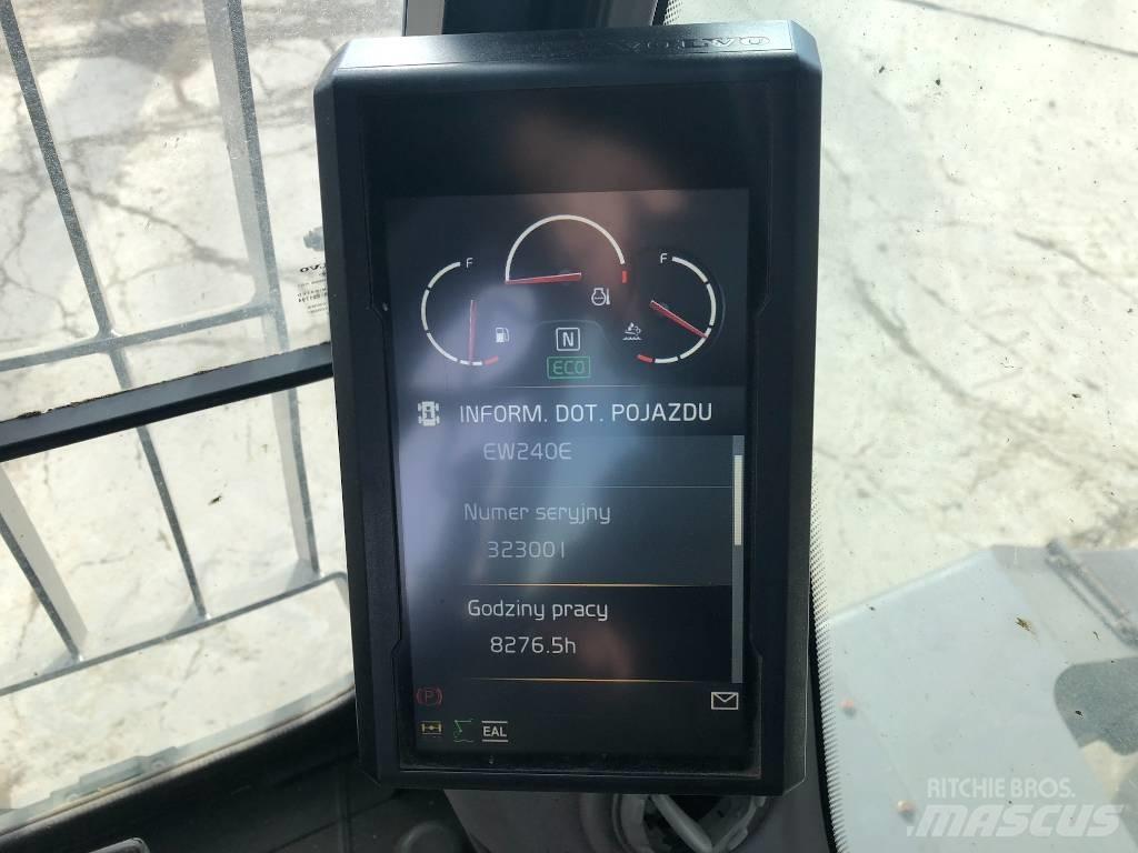 Volvo EW240EMH Оператори на отпадъци/индустрия
