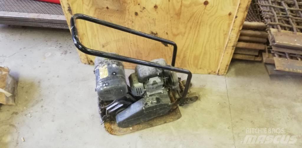 Wacker 1135 Пробки