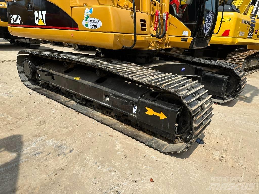 CAT CAT320C Средни екскаватори 7т - 12т
