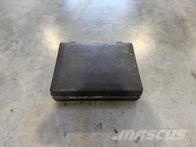 Dynapac DEMAG / VOLVO Машини за асфалт