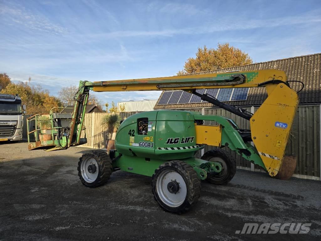 JLG 600 AJ Съчленени стрелови подемници