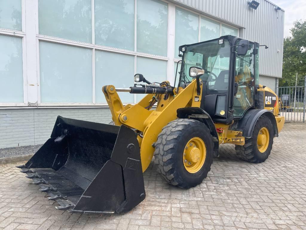 CAT 906 M    2018 Колесни товарачи