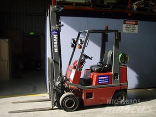 Nissan KAH01A18V Вилични кари-повдигачи - други