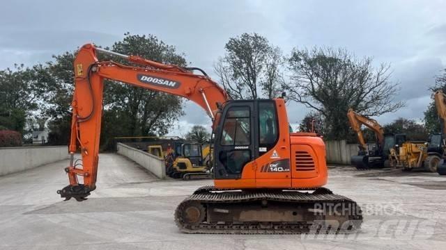 Doosan DX 140 Верижен екскаватор