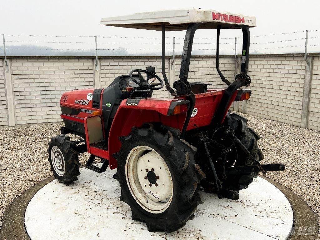 Mitsubishi MT225 Трактори