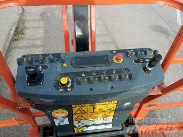JLG 800 AJ Съчленени стрелови подемници