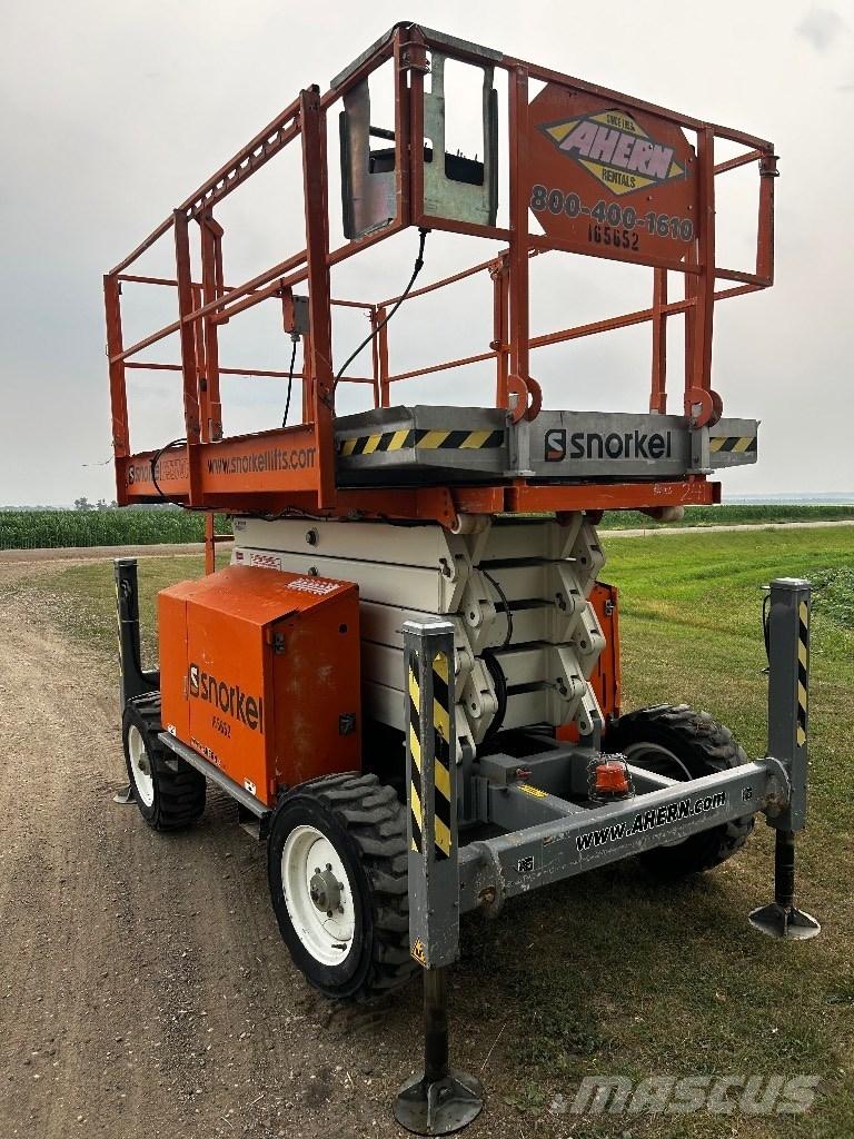 Snorkel S 3370 RT Ножични работни платформи
