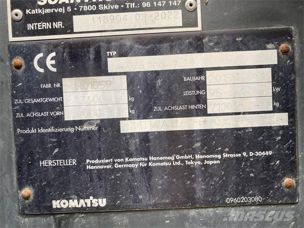 Komatsu WA200-7 Колесни товарачи