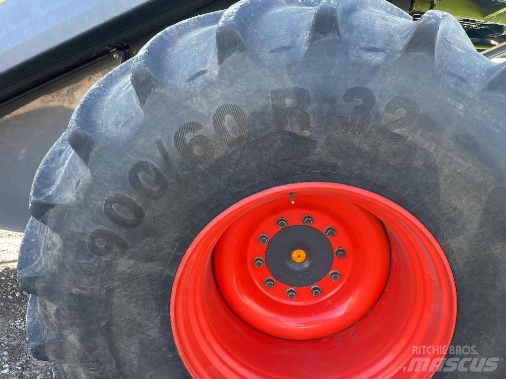 CLAAS Lexion 660 Комбайни