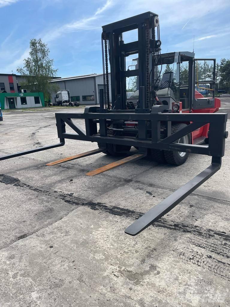 Kalmar DCE 120-6 Вилки