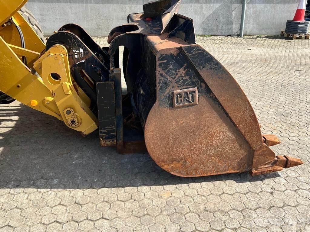 CAT 926M Колесни товарачи