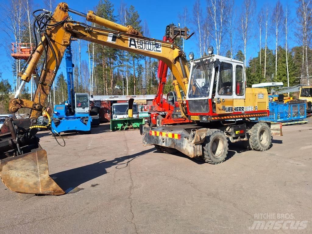 Liebherr A 902 Колесни екскаватори