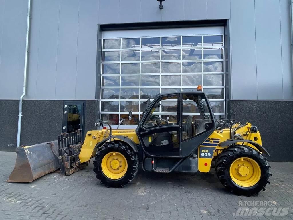 Komatsu WH609-1ED Телескопични товарачи
