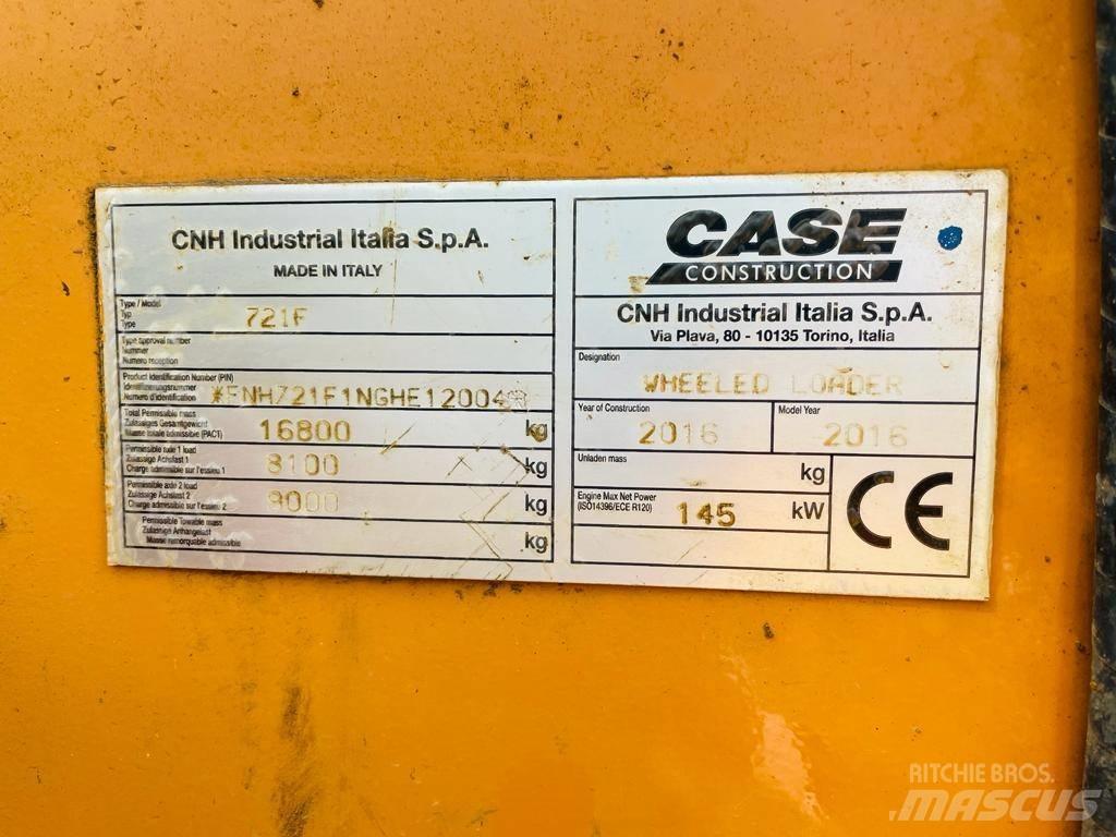 CASE 721 F Колесни товарачи