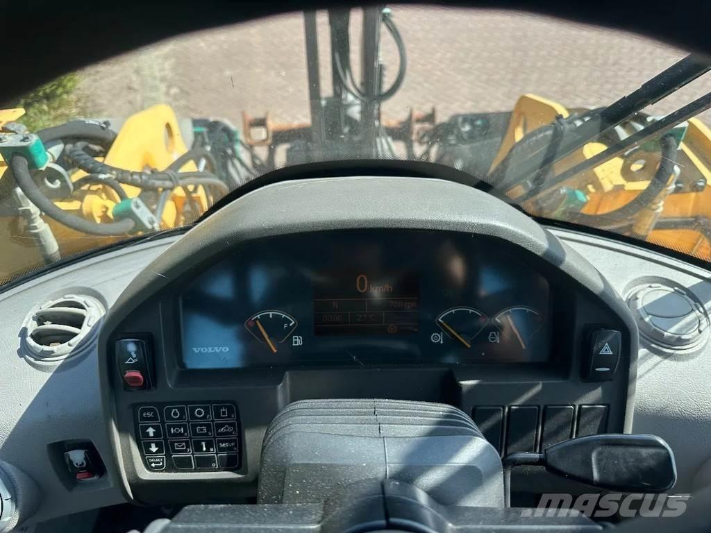 Volvo L70 F Колесни товарачи