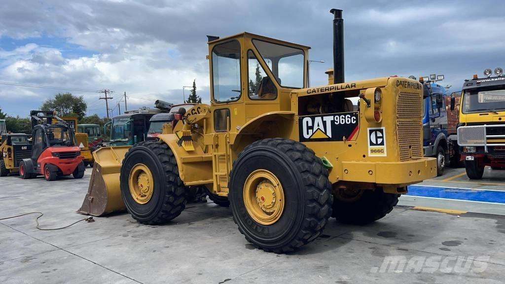 CAT 966 C Колесни товарачи