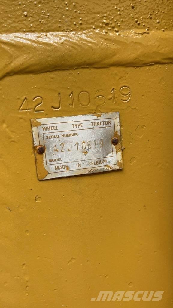 CAT 966 C Колесни товарачи