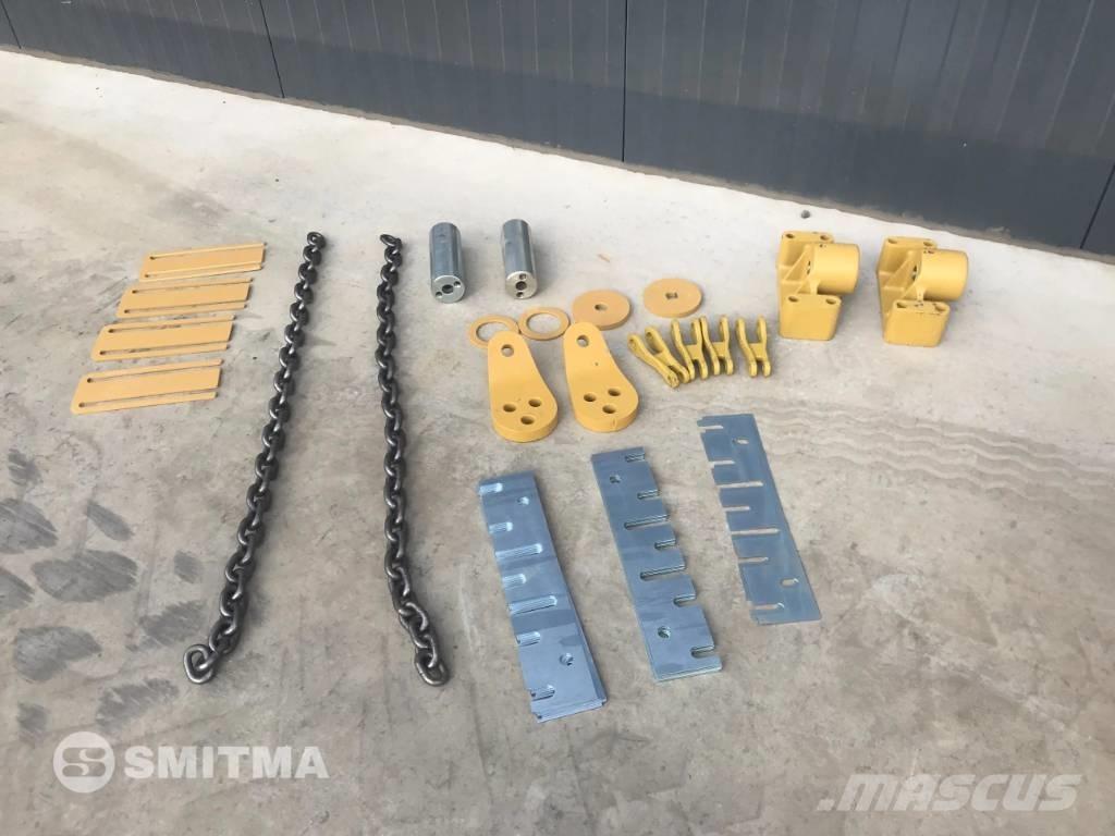 CAT 740B Задни врати
