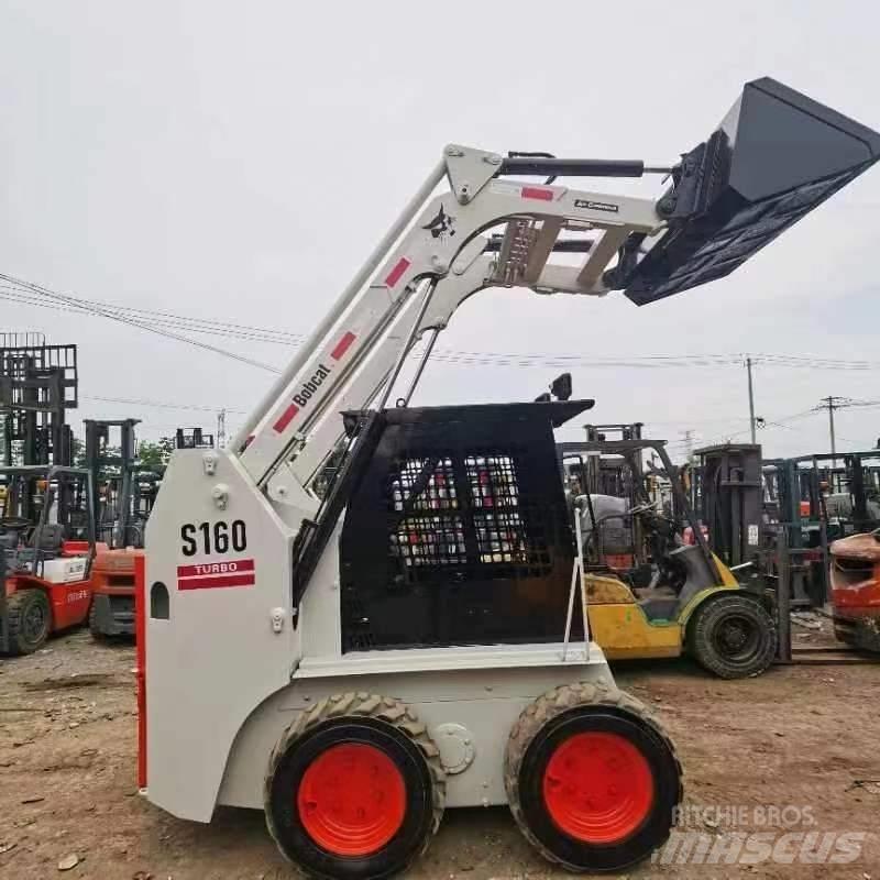 Bobcat S 160 Мини товарачи
