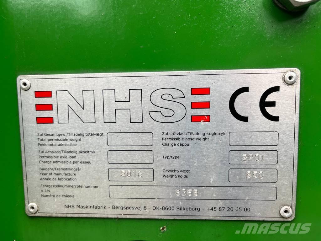 NHS 220 i Дробилки за клони