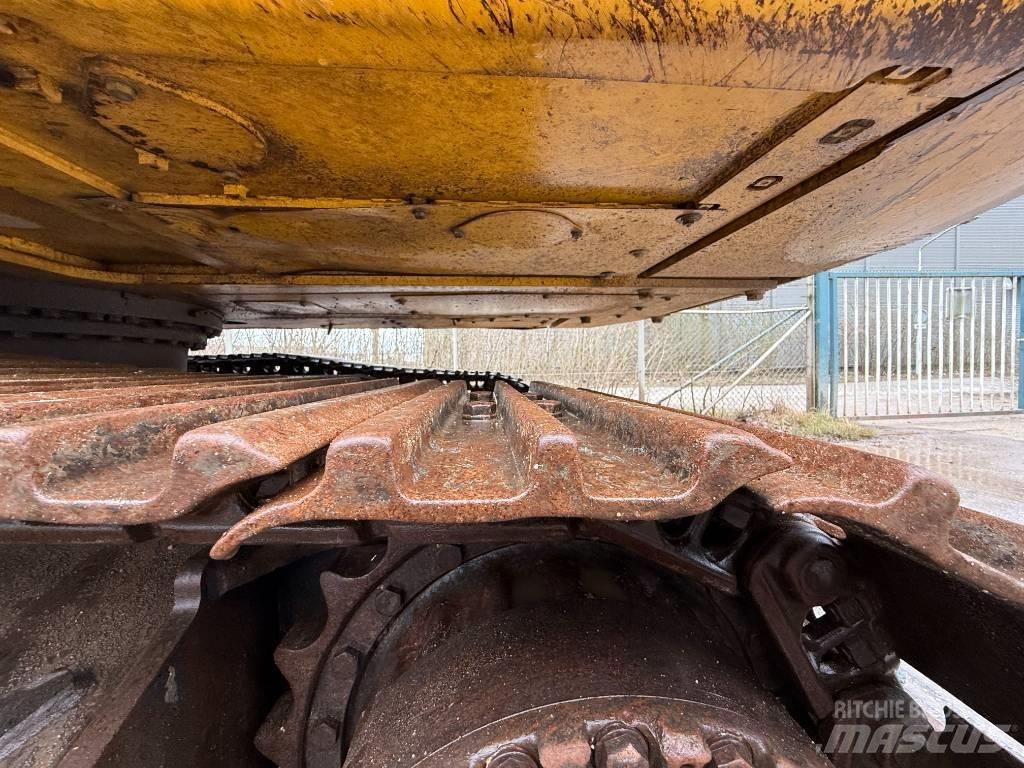 Komatsu HB 215 LC-2 Верижен екскаватор