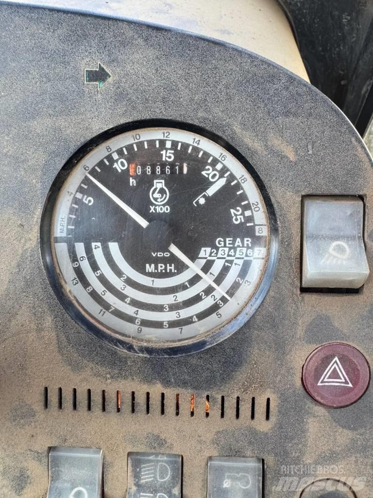 John Deere 2850 Трактори