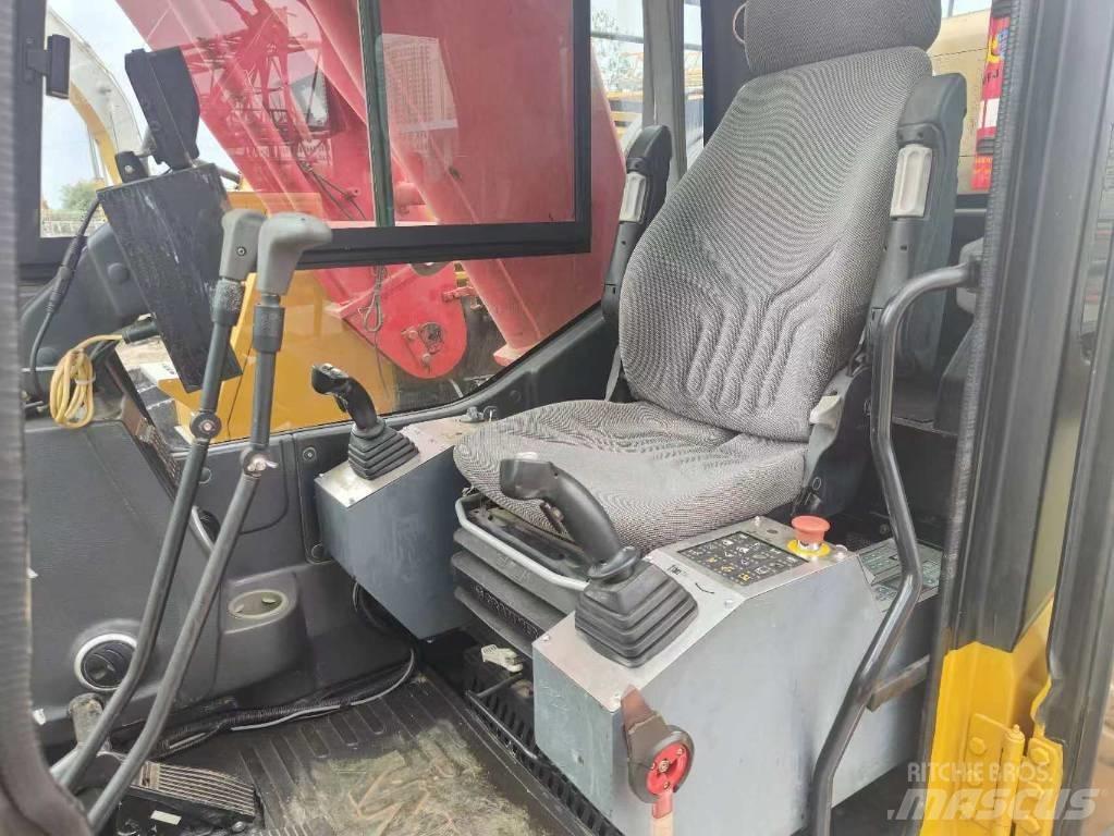 Sany SCC2000A Верижни кранове
