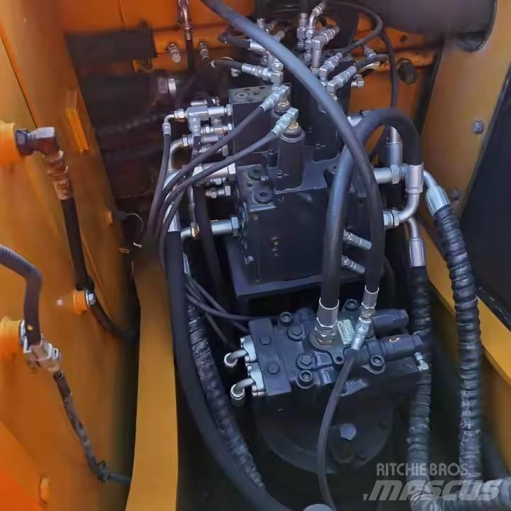 Hyundai 150LC-7 Верижен екскаватор