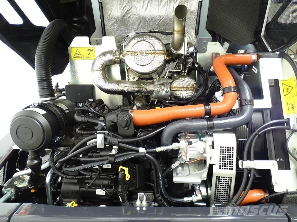 Yanmar V 120-5 Колесни товарачи