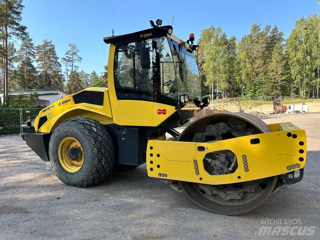 Bomag BW 213 Еднобарабанни ролки
