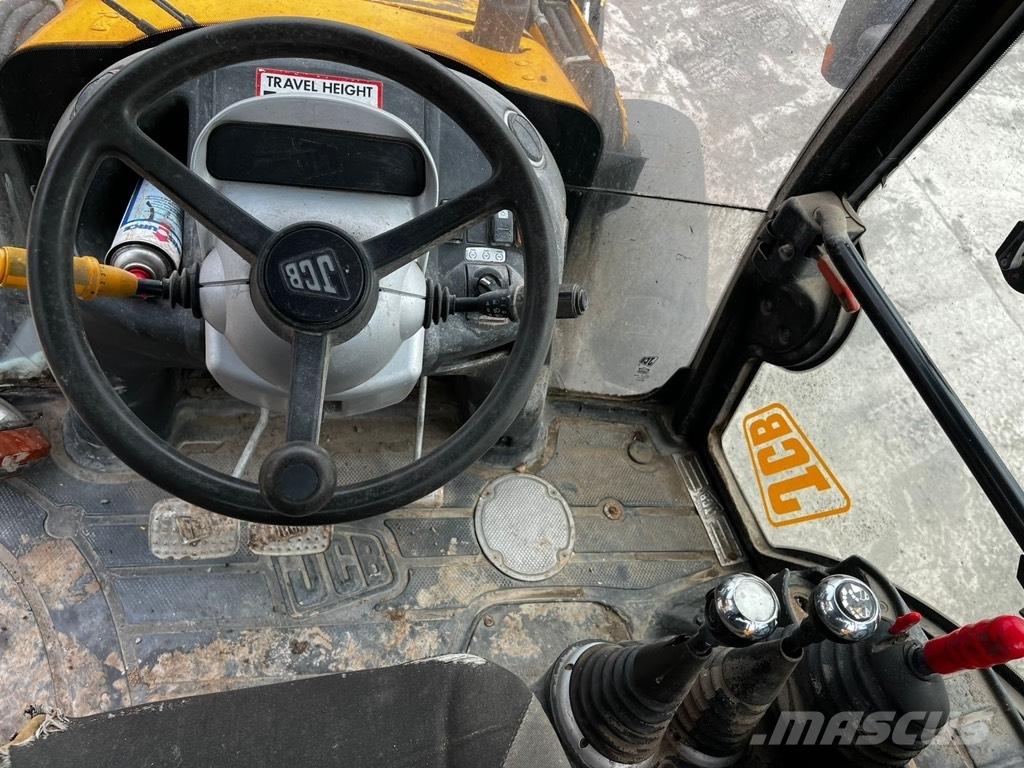 JCB 3 CX Contractor Колесни екскаватори