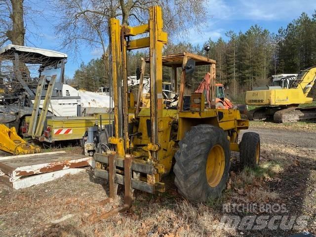 JCB 926 Дизелови камиони