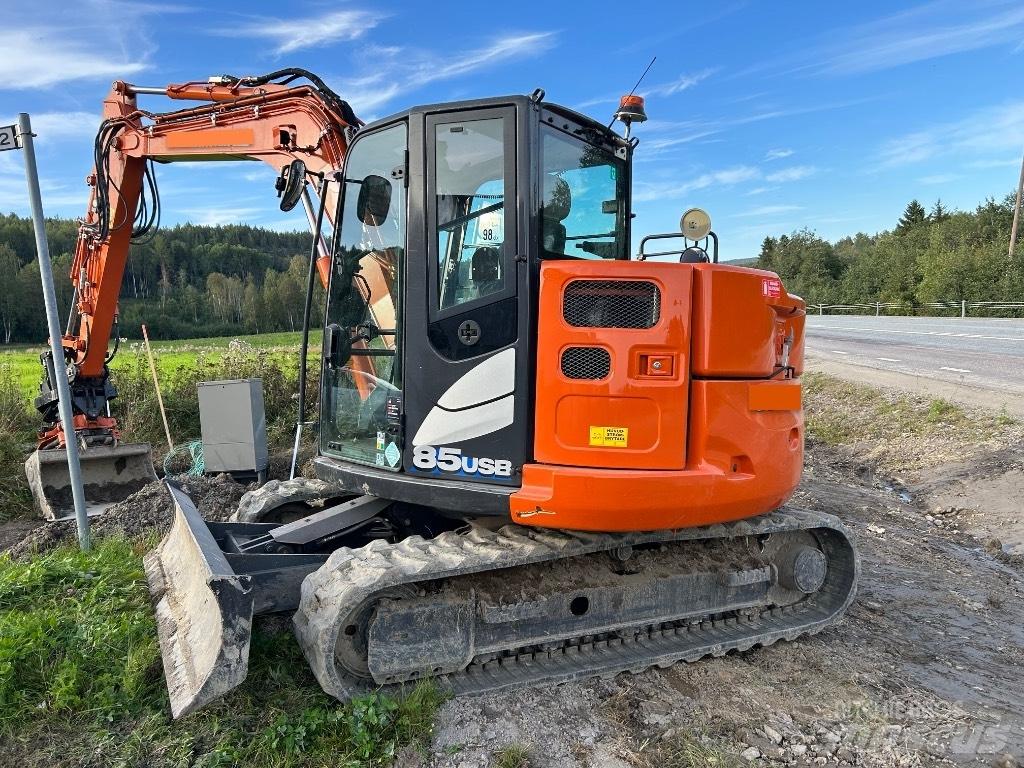 Hitachi ZX 85 US B-6 Средни екскаватори 7т - 12т