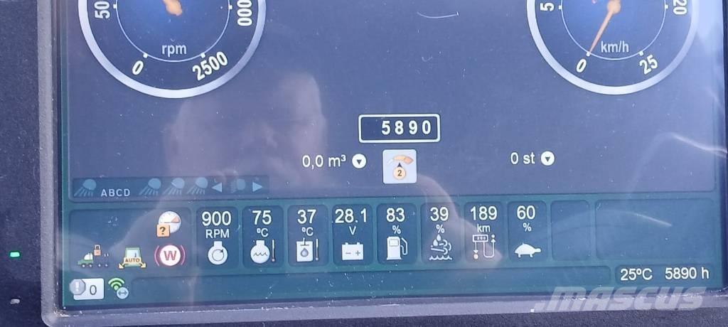 John Deere 1110 G Форуардери