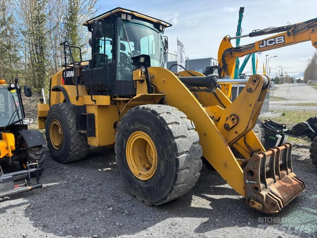 CAT 950M Колесни товарачи
