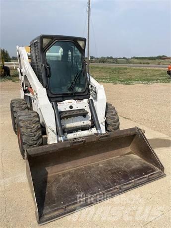 Bobcat S 300 Мини товарачи
