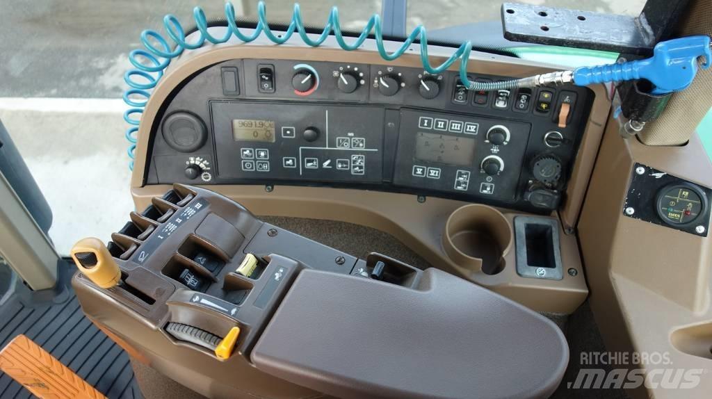 John Deere 8230 ILS Трактори