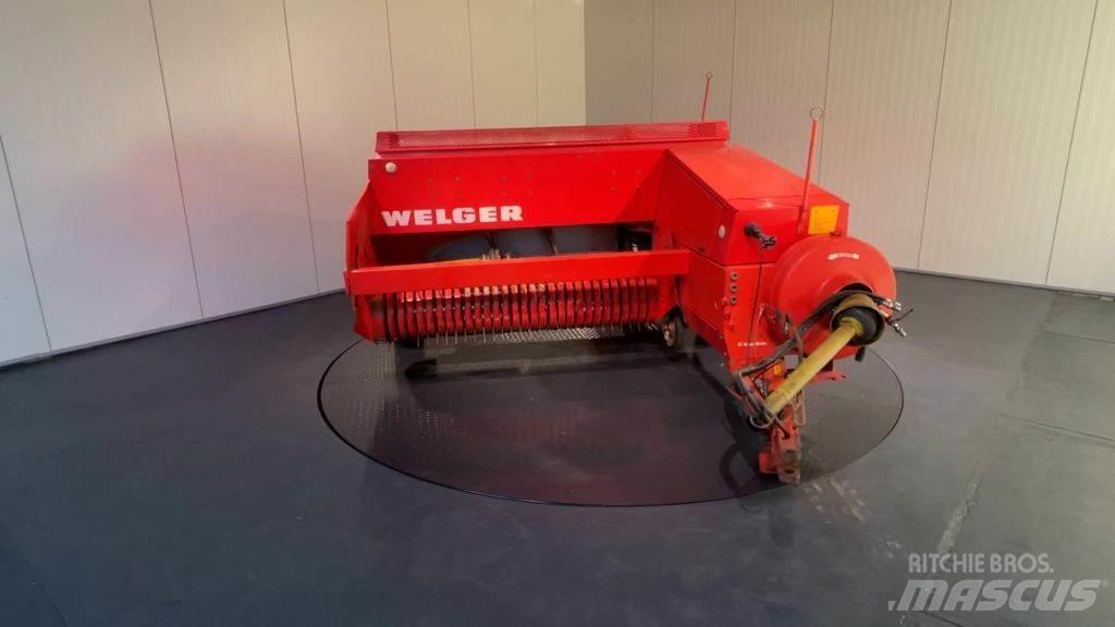 Welger AP 830 Фуражни комбайни