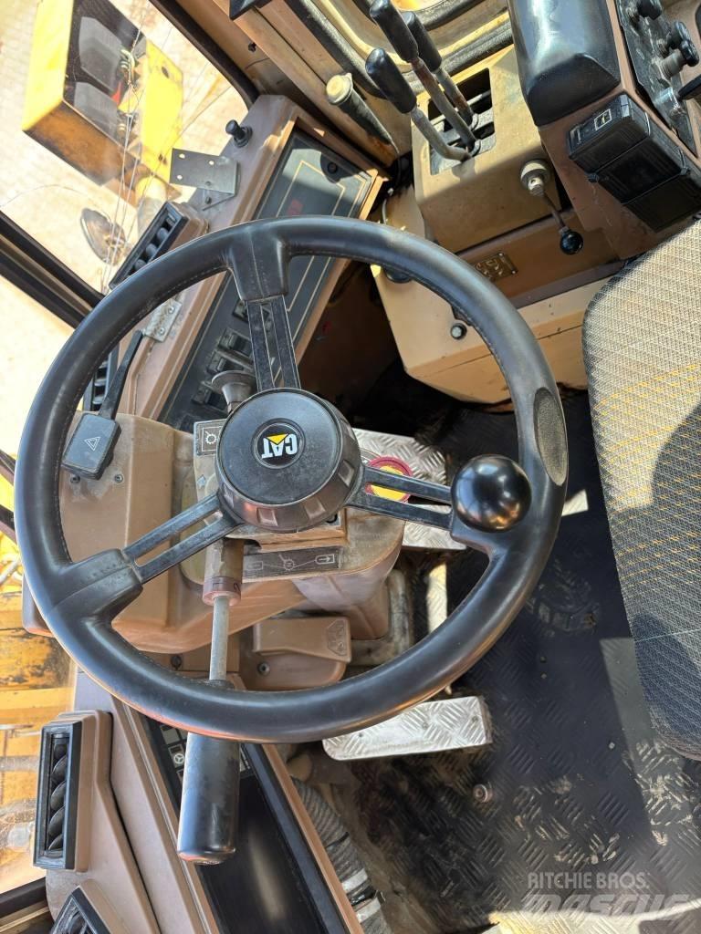 CAT 950 F Колесни товарачи
