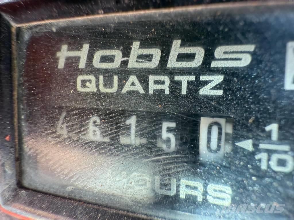 Aichi SR 182 Телескопични повдигачи
