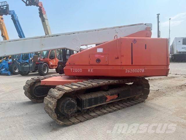 Aichi SR 182 Телескопични повдигачи
