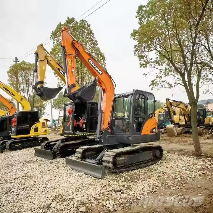 Doosan DX 60 Верижен екскаватор