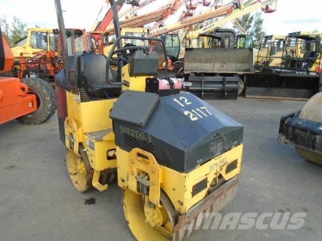 Bomag BW 900-2 Двойни барабанни ролки
