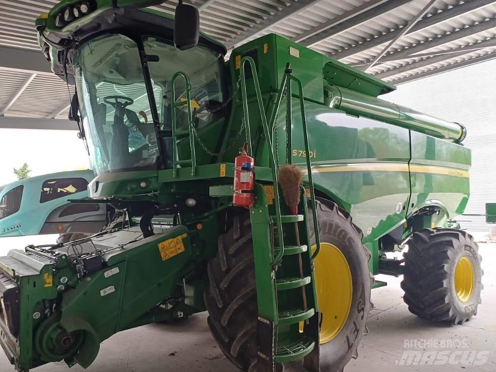 John Deere S790i Комбайни