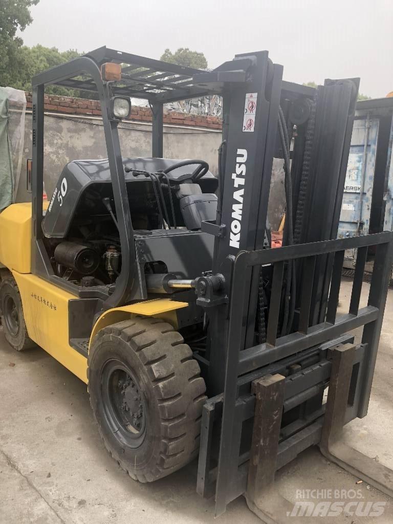 Komatsu 5 Ton Дизелови камиони