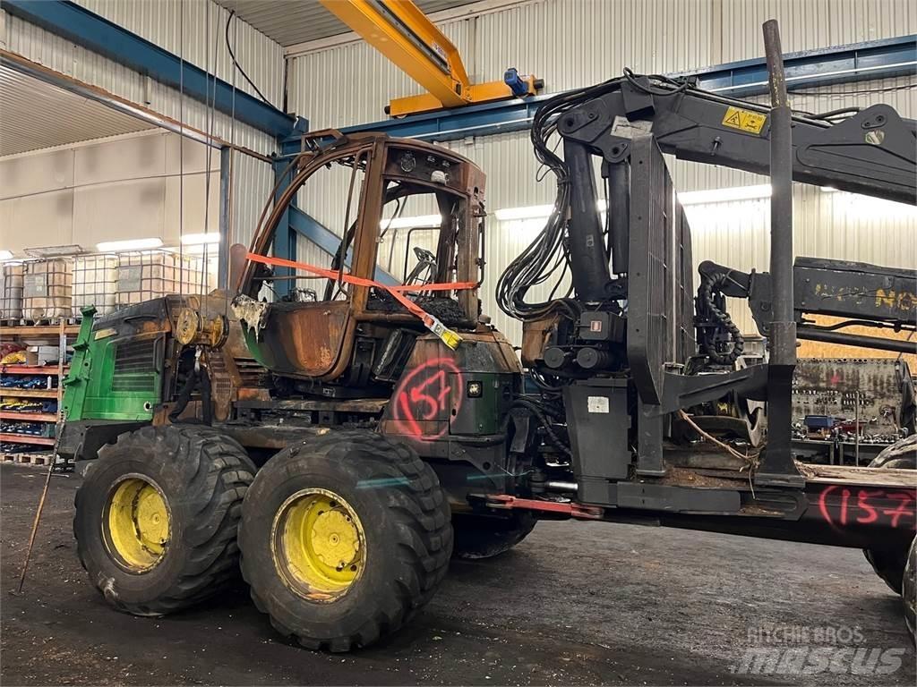 John Deere 1210E Форуардери