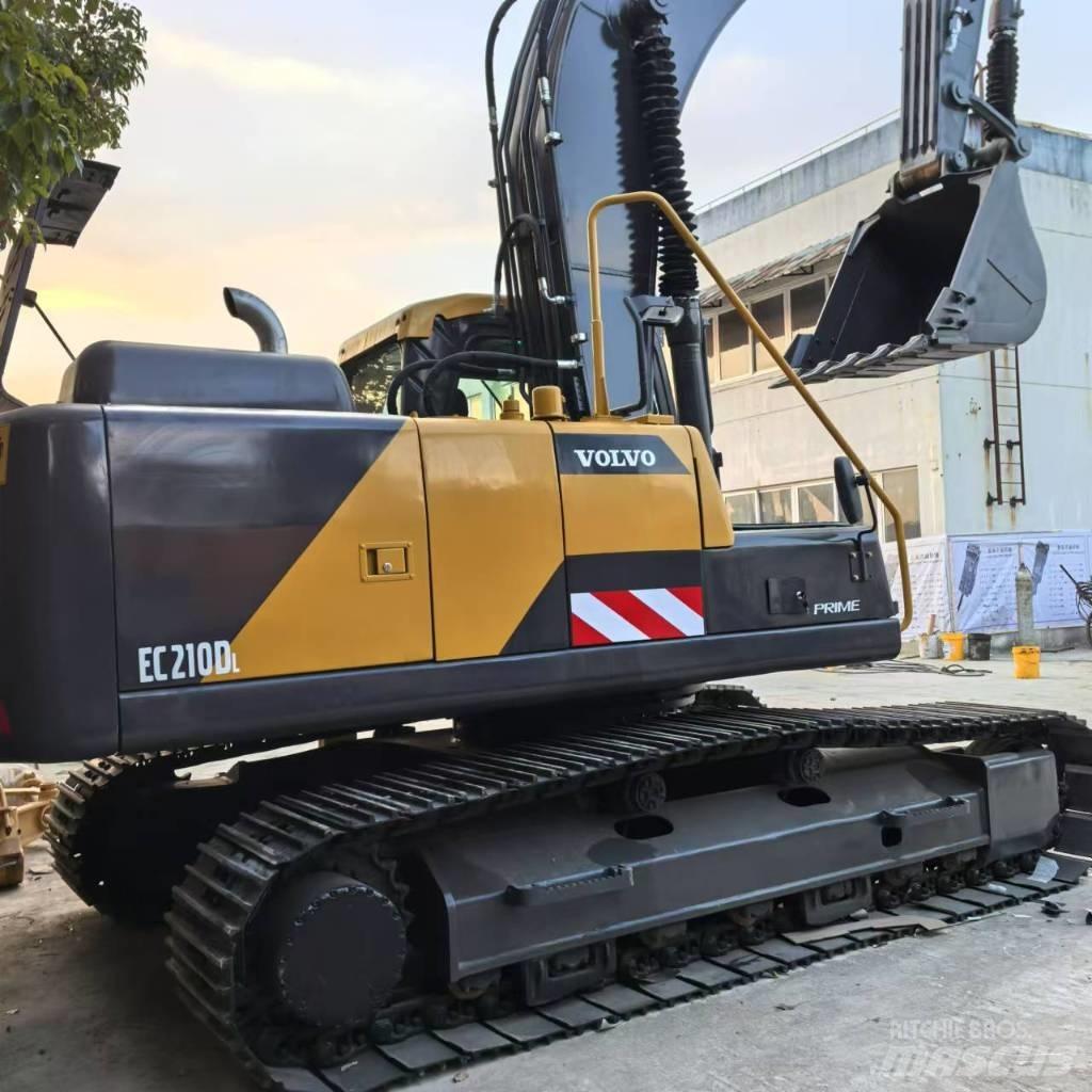 Volvo EC 210 D Средни екскаватори 7т - 12т