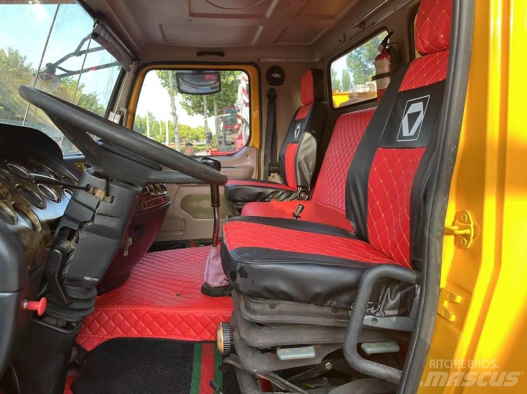 XCMG QY70KA Всъдеходни кранове